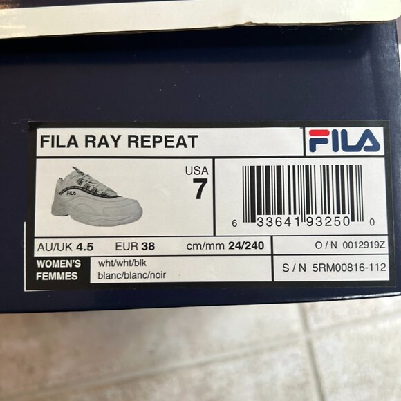 Fila Ray Repeat Athleisure Running Shoe Women Size US7 - Picture 4 of 8
